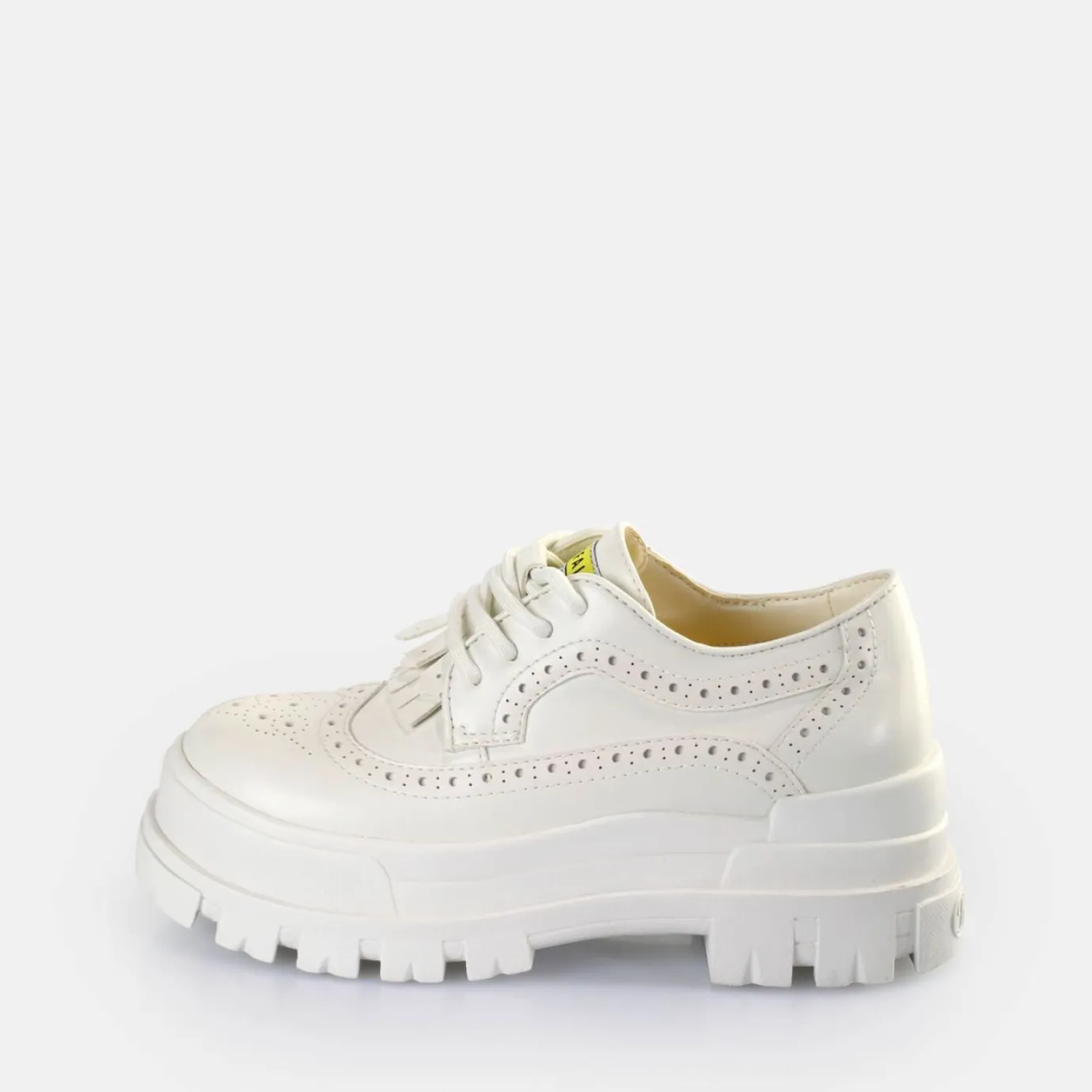 BUFFALO Vegan Shoes^Aspha Brogue Loafers Vegan White