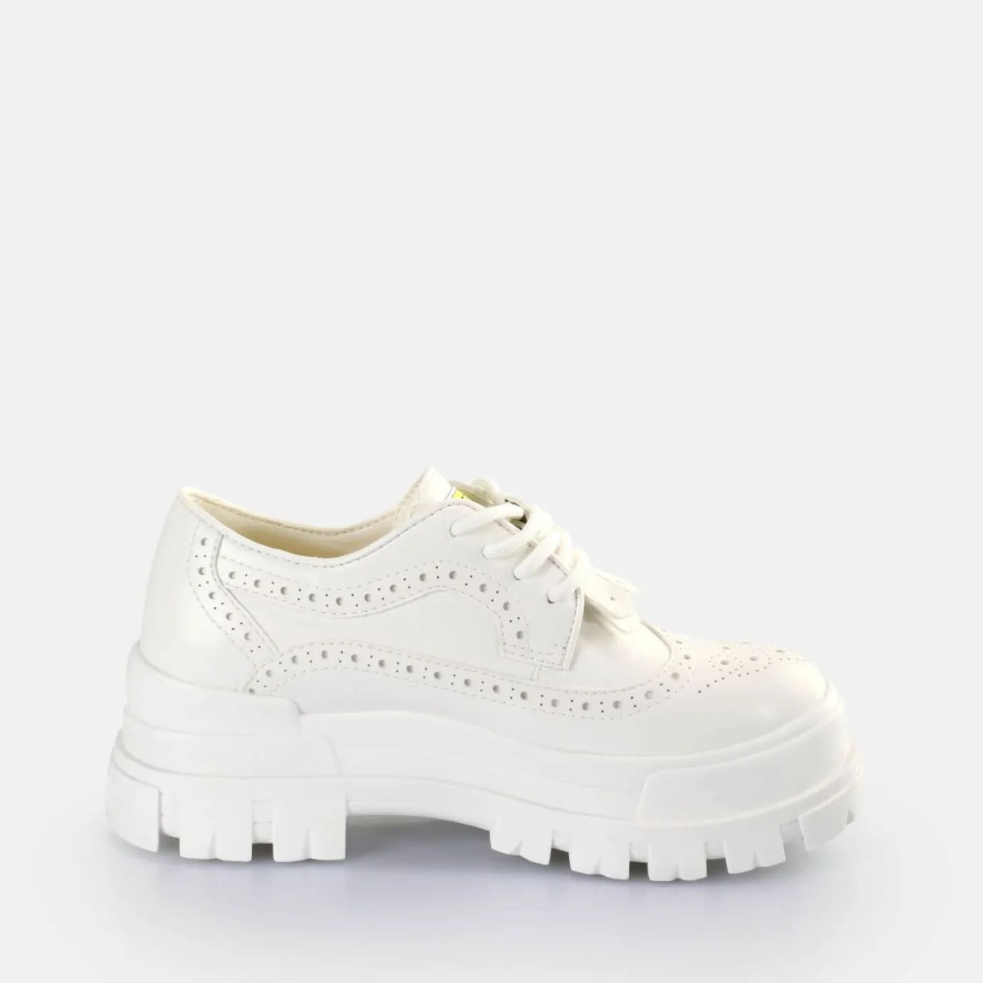 BUFFALO Vegan Shoes^Aspha Brogue Loafers Vegan White