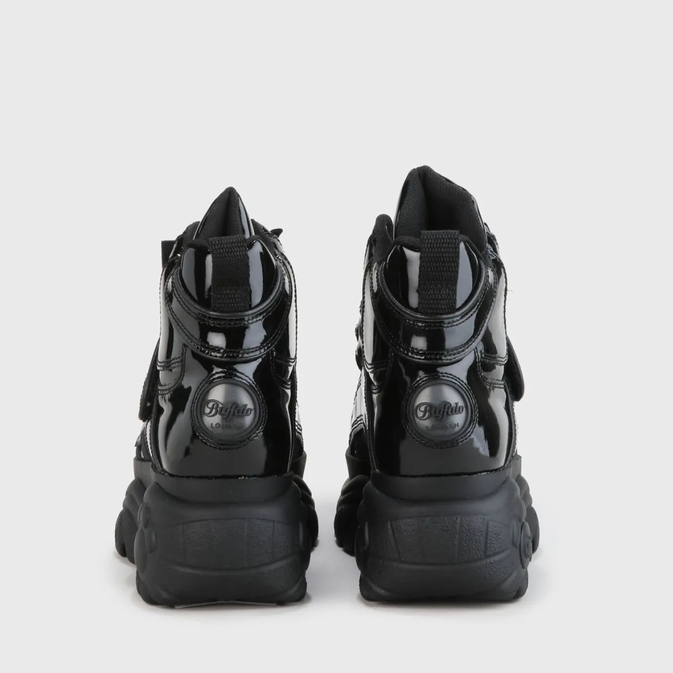 BUFFALO Classics^Classic Sneaker High Patent Leather Black