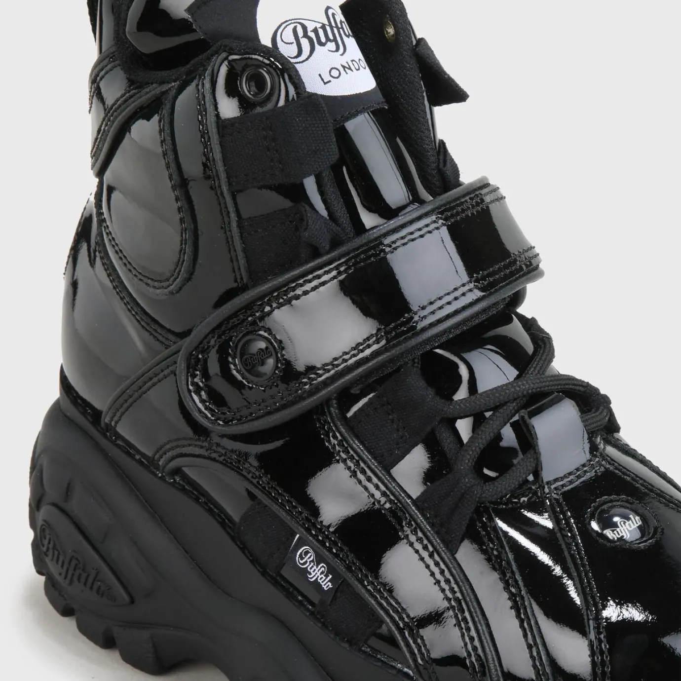 BUFFALO Classics^Classic Sneaker High Patent Leather Black
